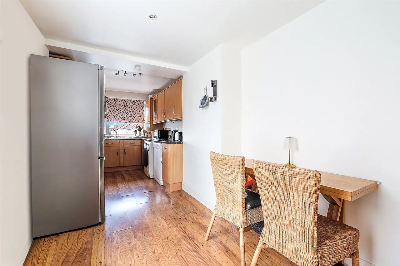 Kingston Road, Leatherhead, KT22, photo 6
