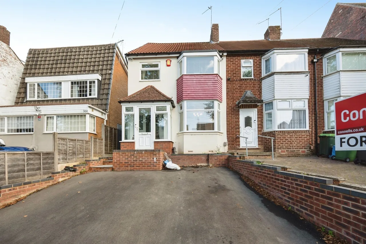 3 bed house for sale — Moat Road, Oldbury