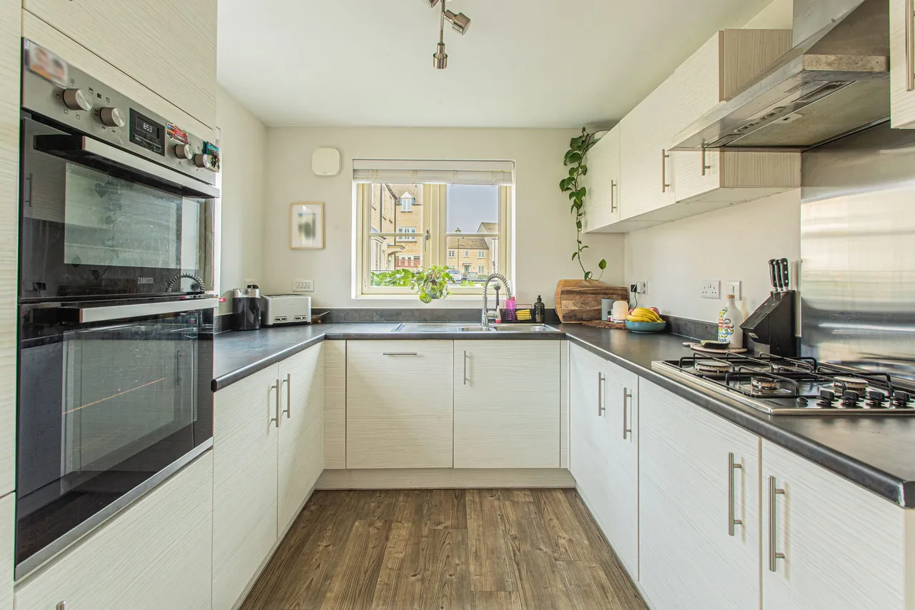 De Borg Close, Tetbury, photo 18