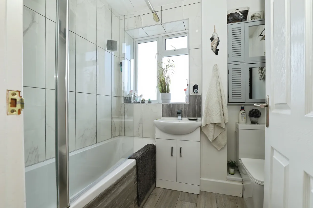 Elliot Close, Grantham, NG31, photo 9