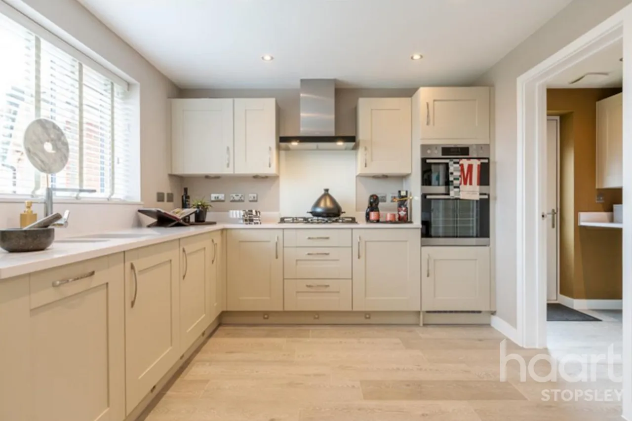 The Briarwood, Arlesey Village, SG15, photo 3