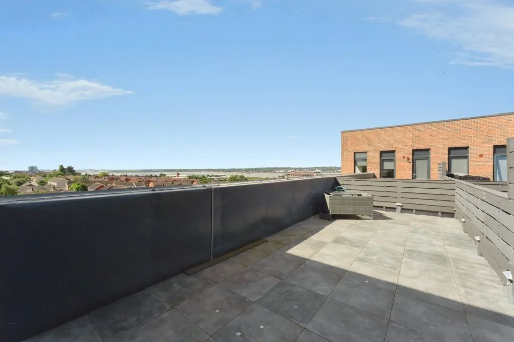 Neptune Place, Liverpool, L8, photo 3