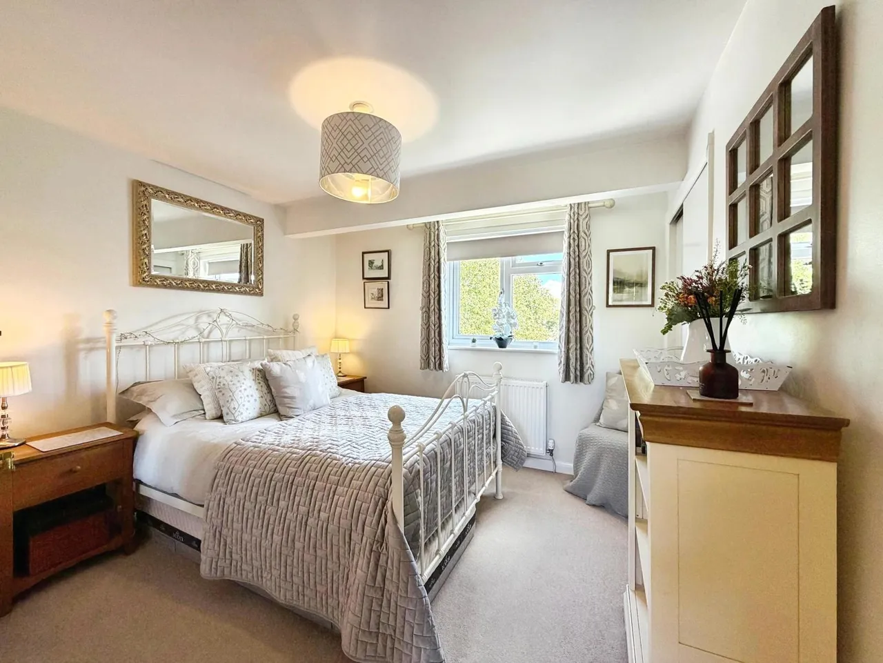Main Street, Dumbleton, WR11, photo 10