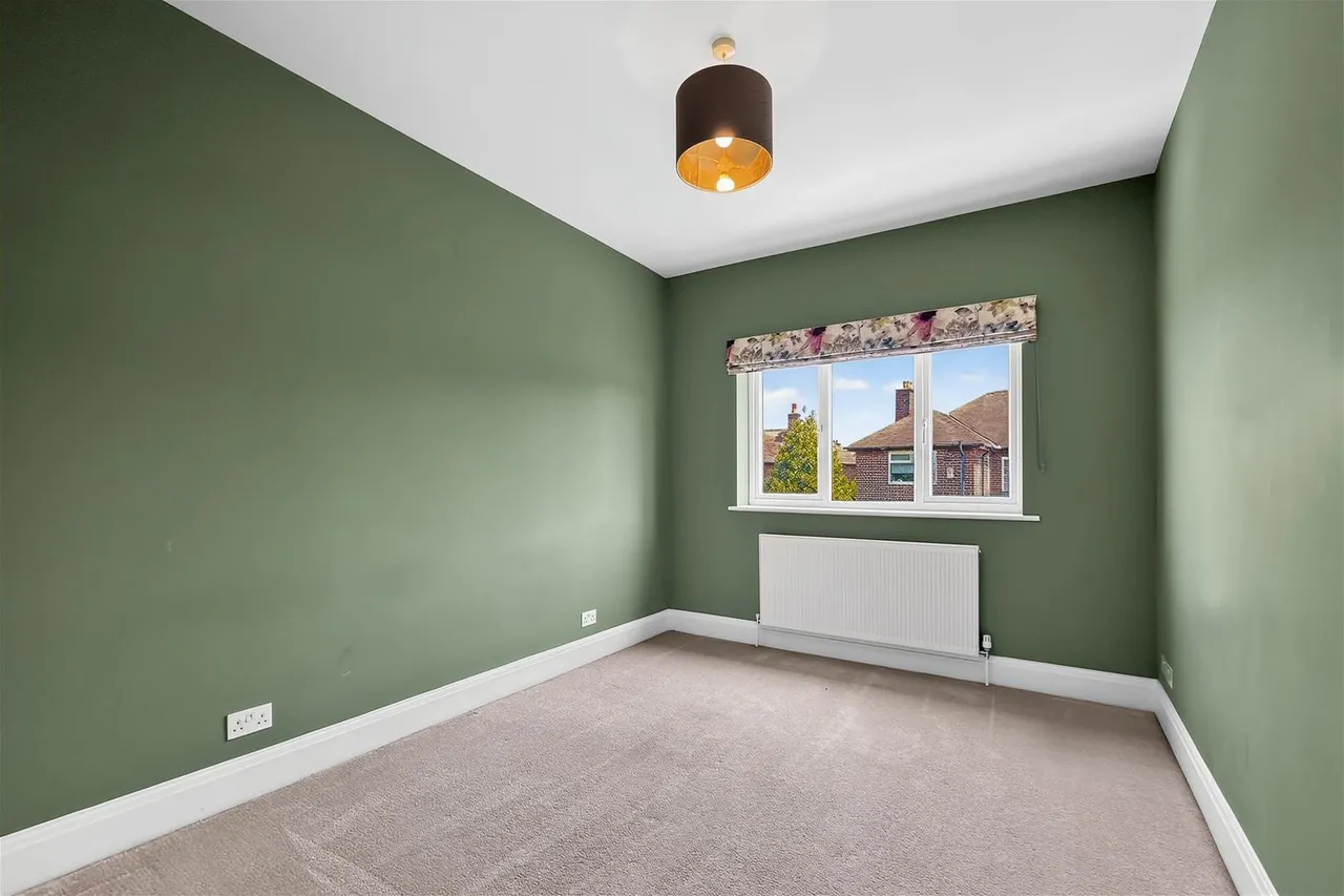 Queens Road, Hale, Cheshire WA15 9HF, photo 23