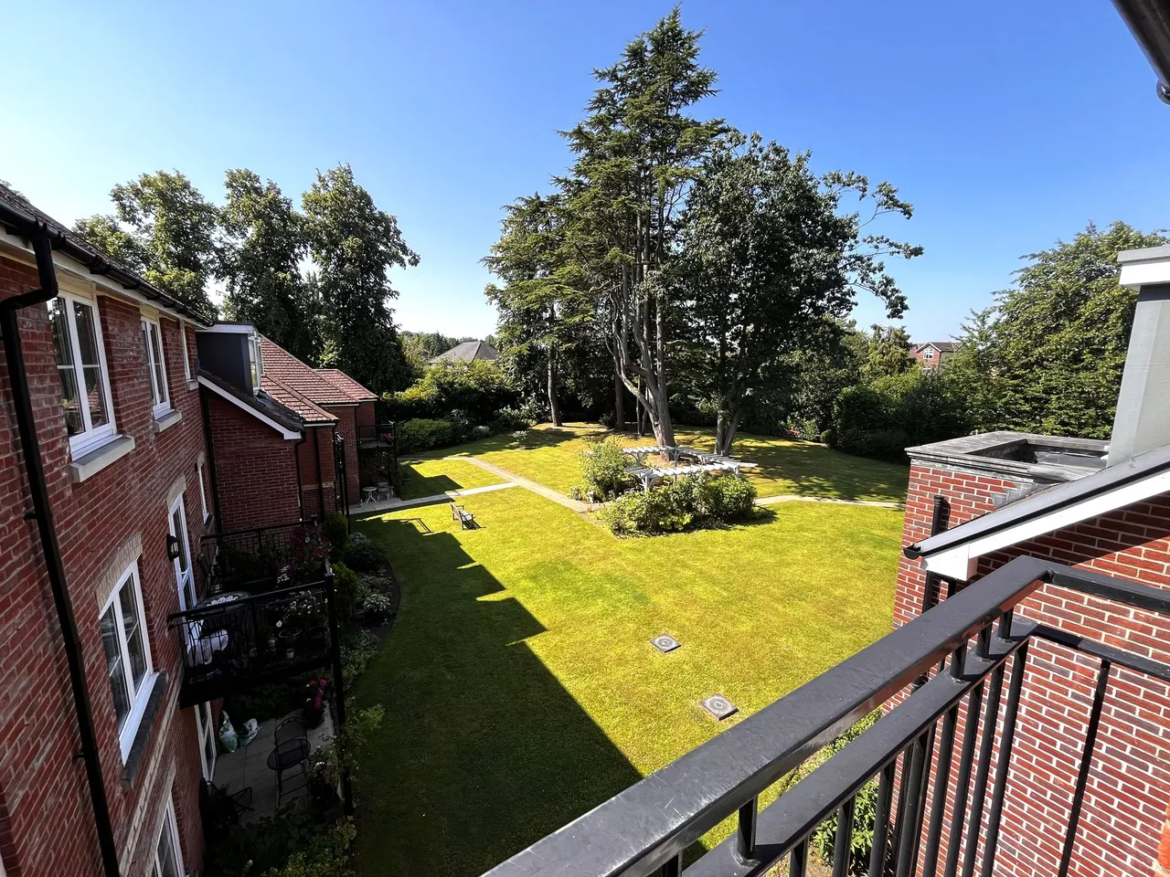 St. Johns Lodge, Altrincham, photo 4