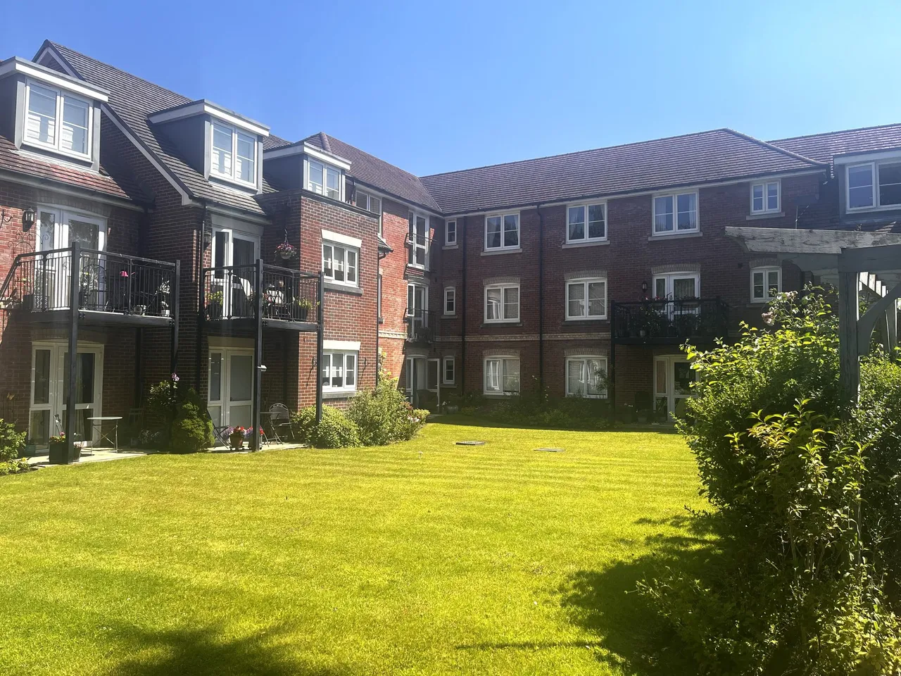 St. Johns Lodge, Altrincham, photo 5