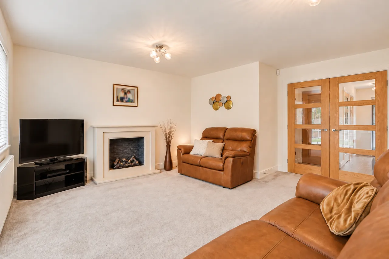 Pilkington Court, Walton, WF2, photo 4