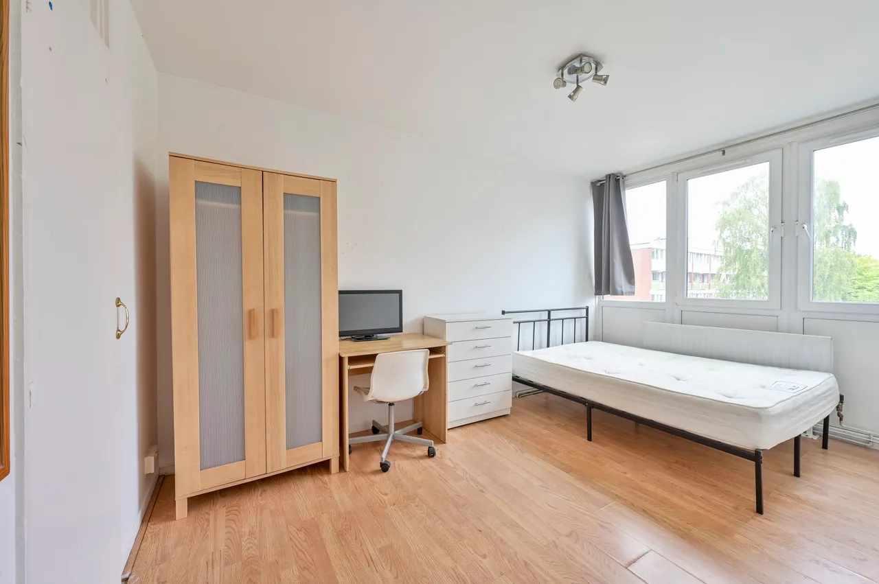 48 Alton Road, London, photo 4
