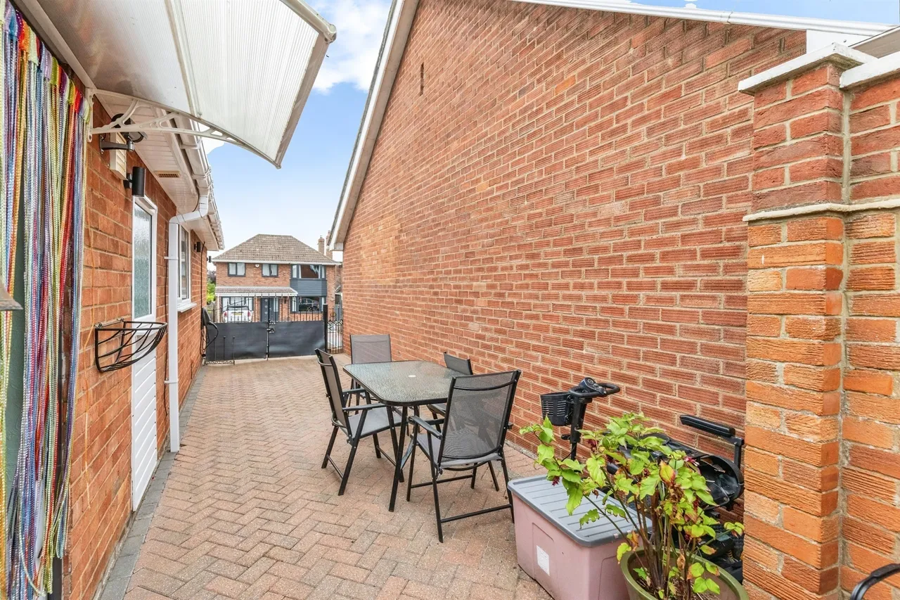 Cottesmore Avenue, Barton Seagrave, NN15, photo 15