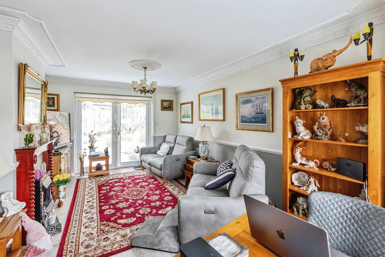 Cottesmore Avenue, Barton Seagrave, NN15, photo 4