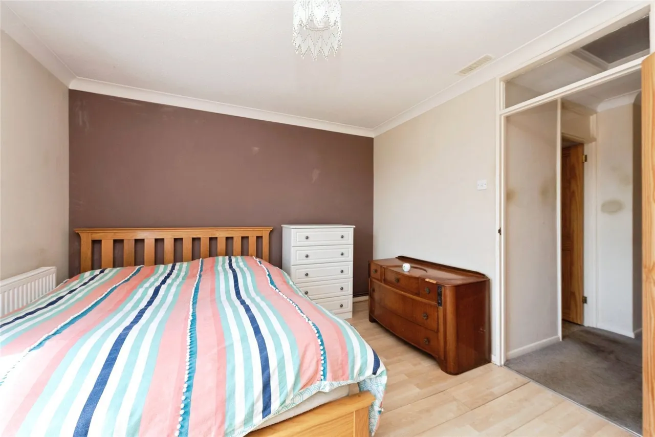 Edwards Close, Worcester Park, KT4, photo 10