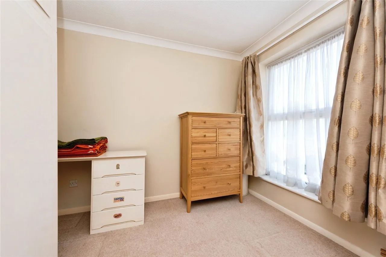 Edwards Close, Worcester Park, KT4, photo 9