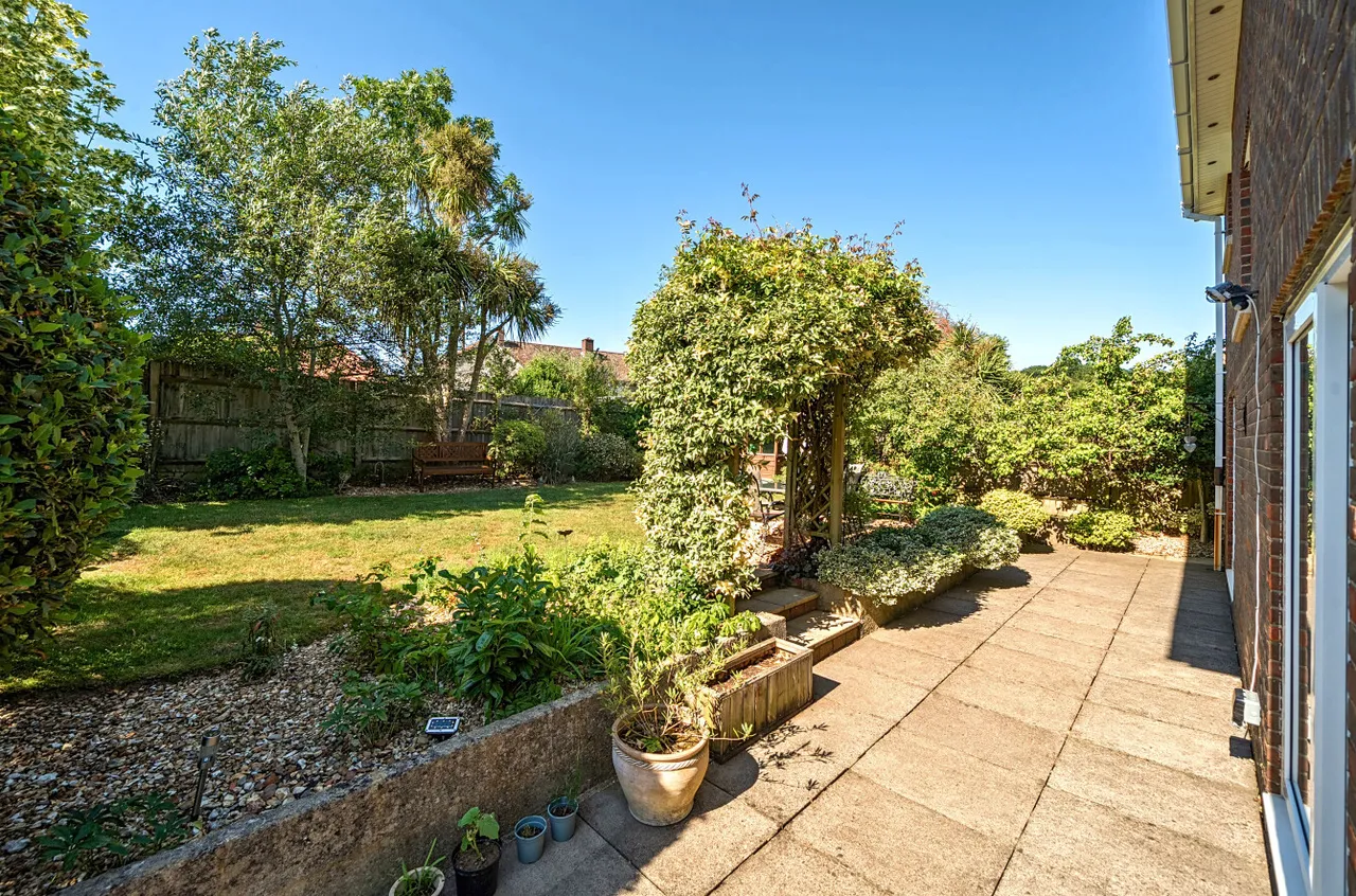 Springfields Close, Colden Common, SO21, photo 12