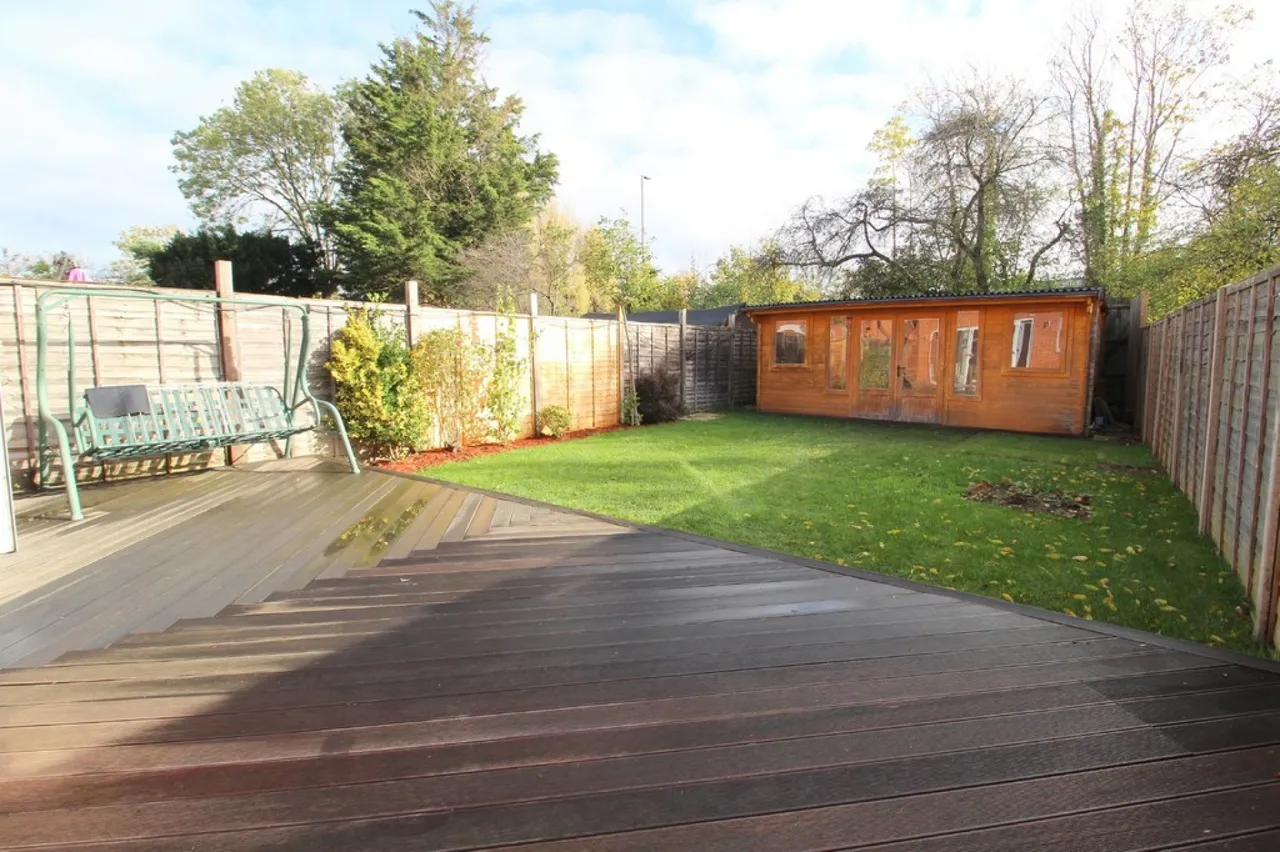 Station Crescent, Ashford, photo 9