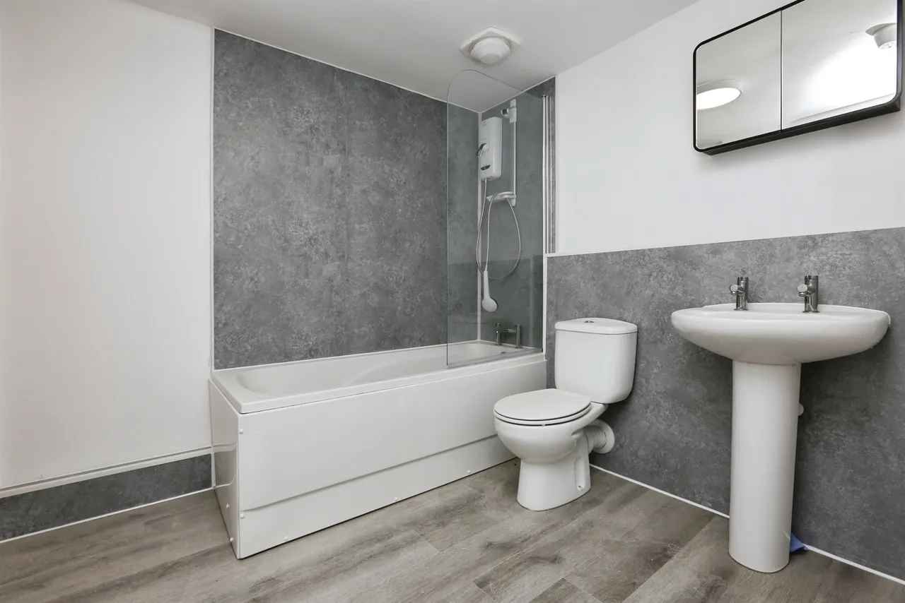 Forton Road, Gosport, PO12, photo 2