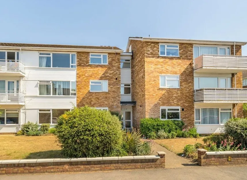 2 bed flat for sale — Anglesea Road, Kingston Upon Thames, KT1