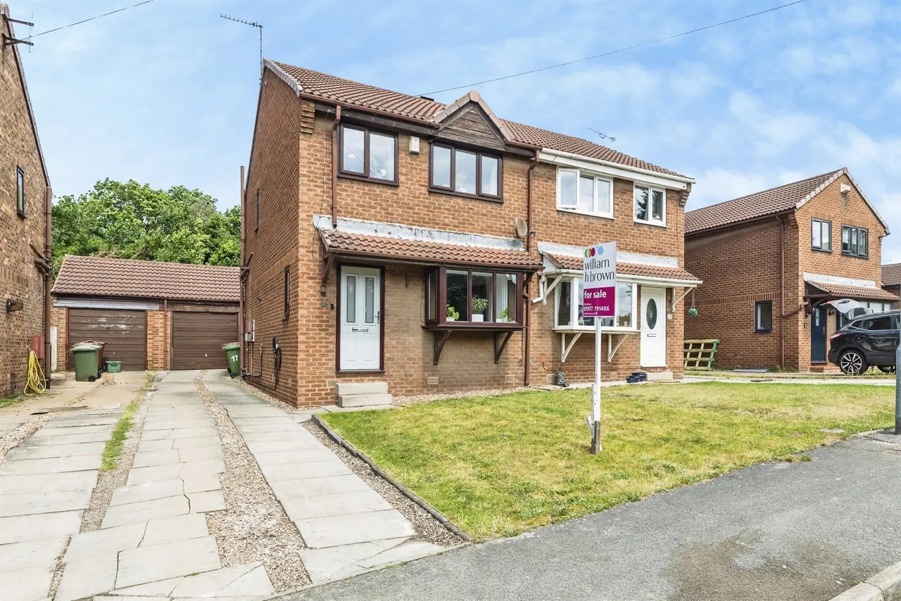 3 bed house for sale — The Poplars, Knottingley
