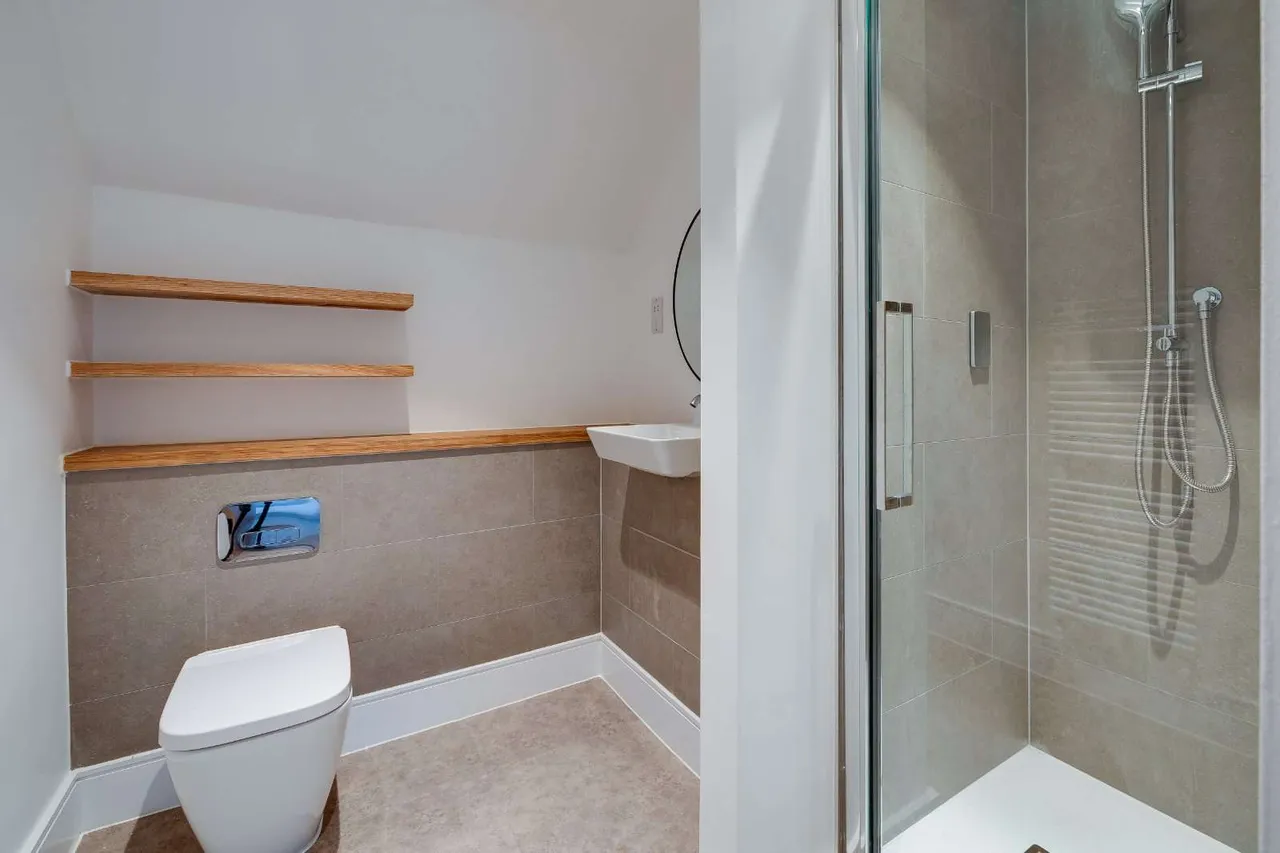 Overleigh Road, Chester, CH4, photo 8