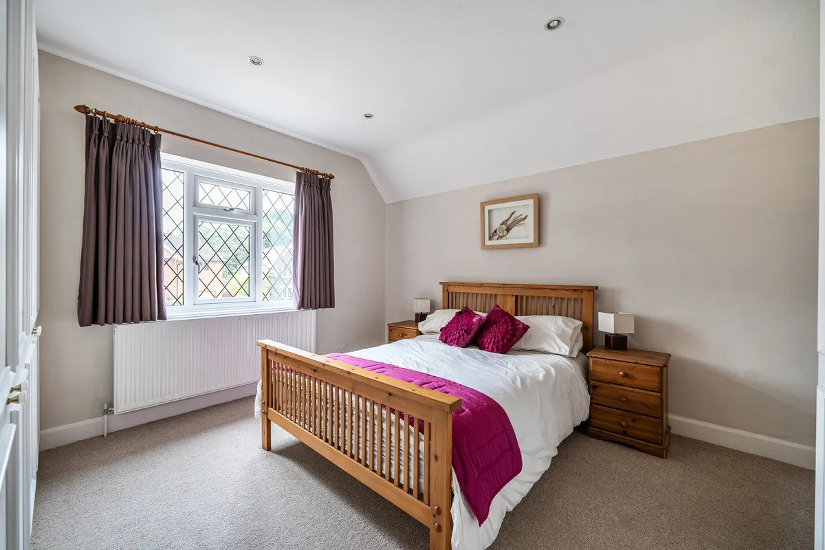 Brook Farm Road, Cobham, KT11, photo 10
