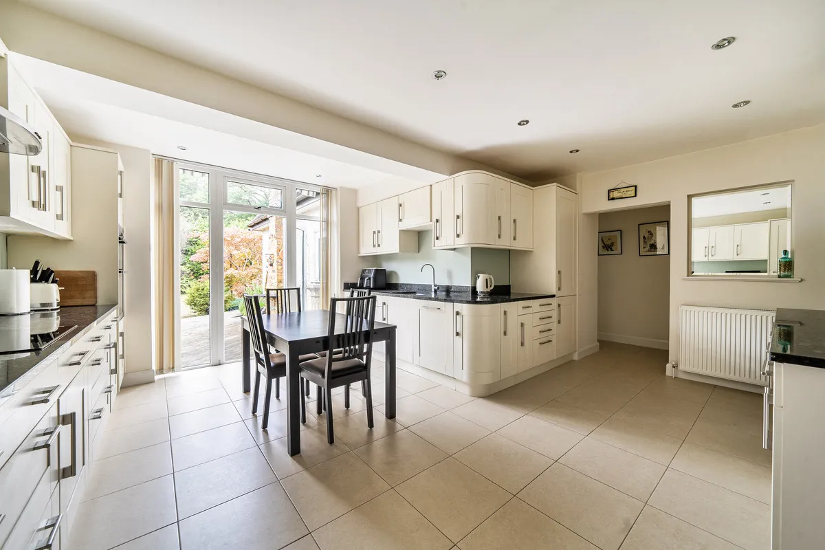 Brook Farm Road, Cobham, KT11, photo 2