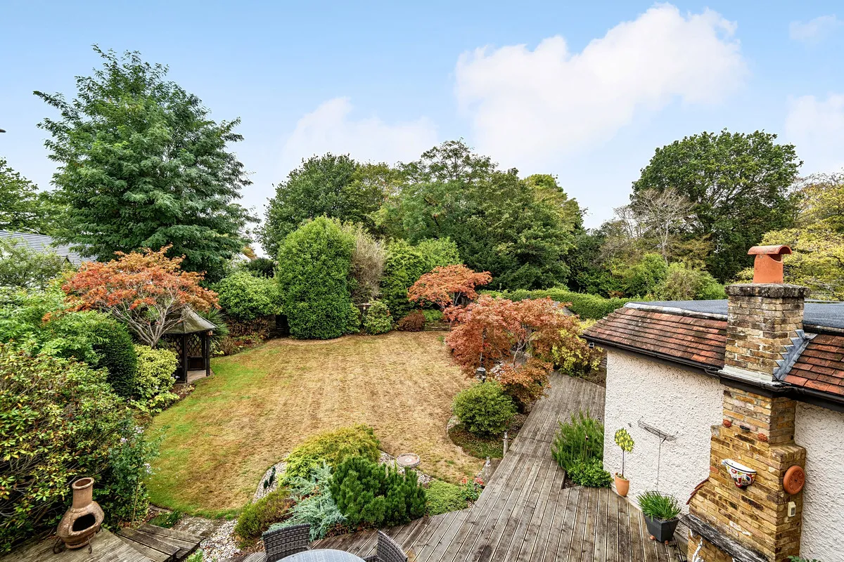 Brook Farm Road, Cobham, KT11, photo 12