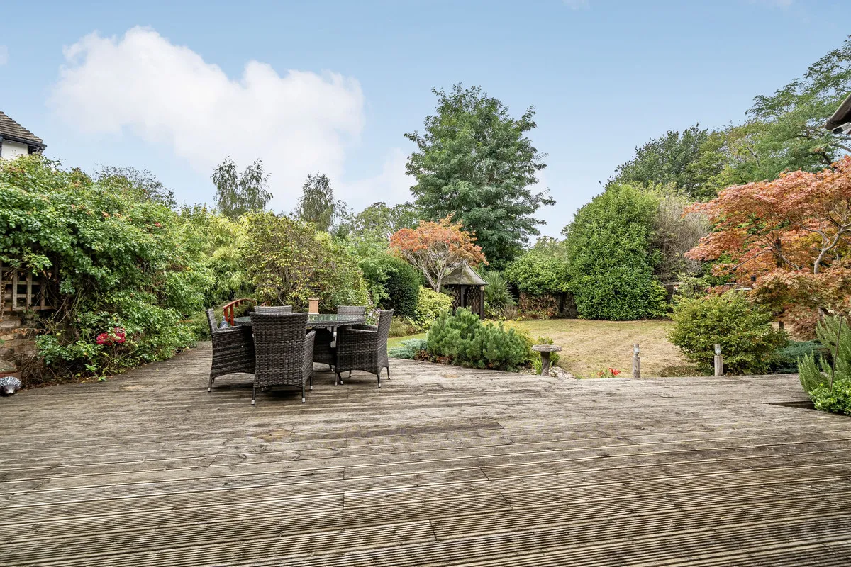 Brook Farm Road, Cobham, KT11, photo 14