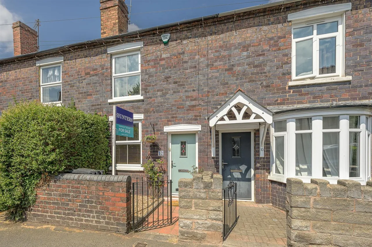 2 bed house for sale — Western Road, Stourbridge, DY8 3XX