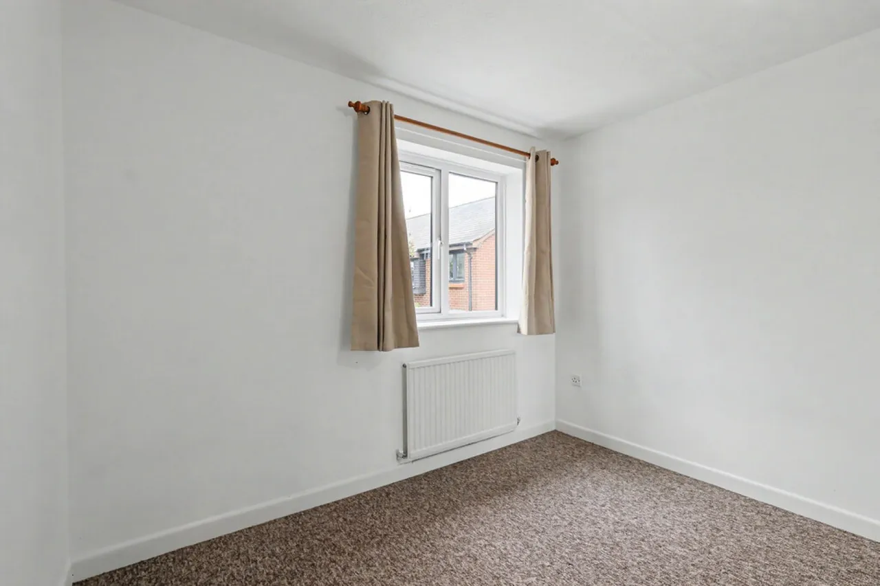Lander Close, Poole, BH15, photo 7