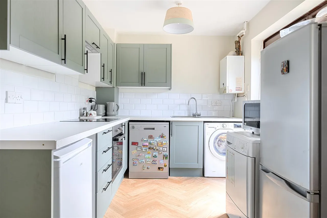 Partridge Close, Corsham, SN13, photo 8