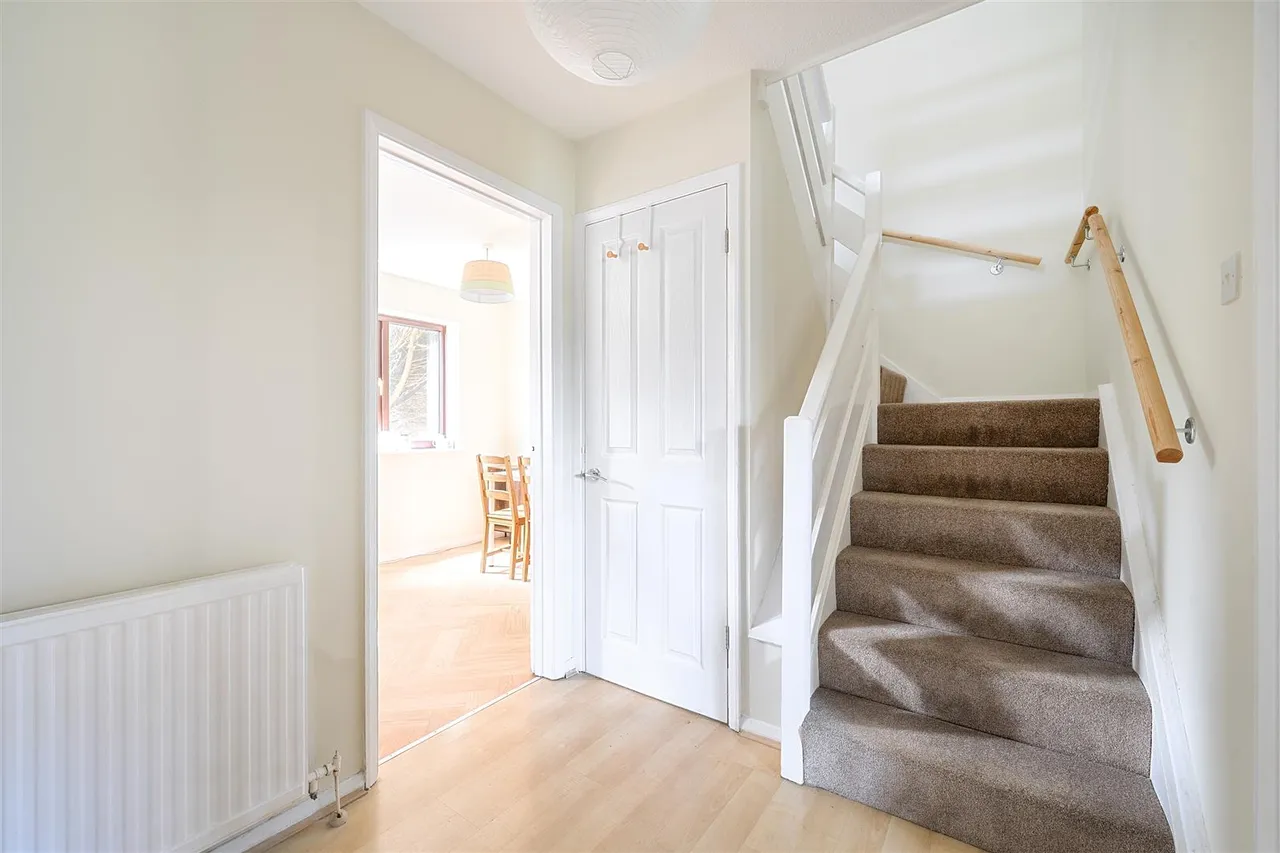 Partridge Close, Corsham, SN13, photo 4