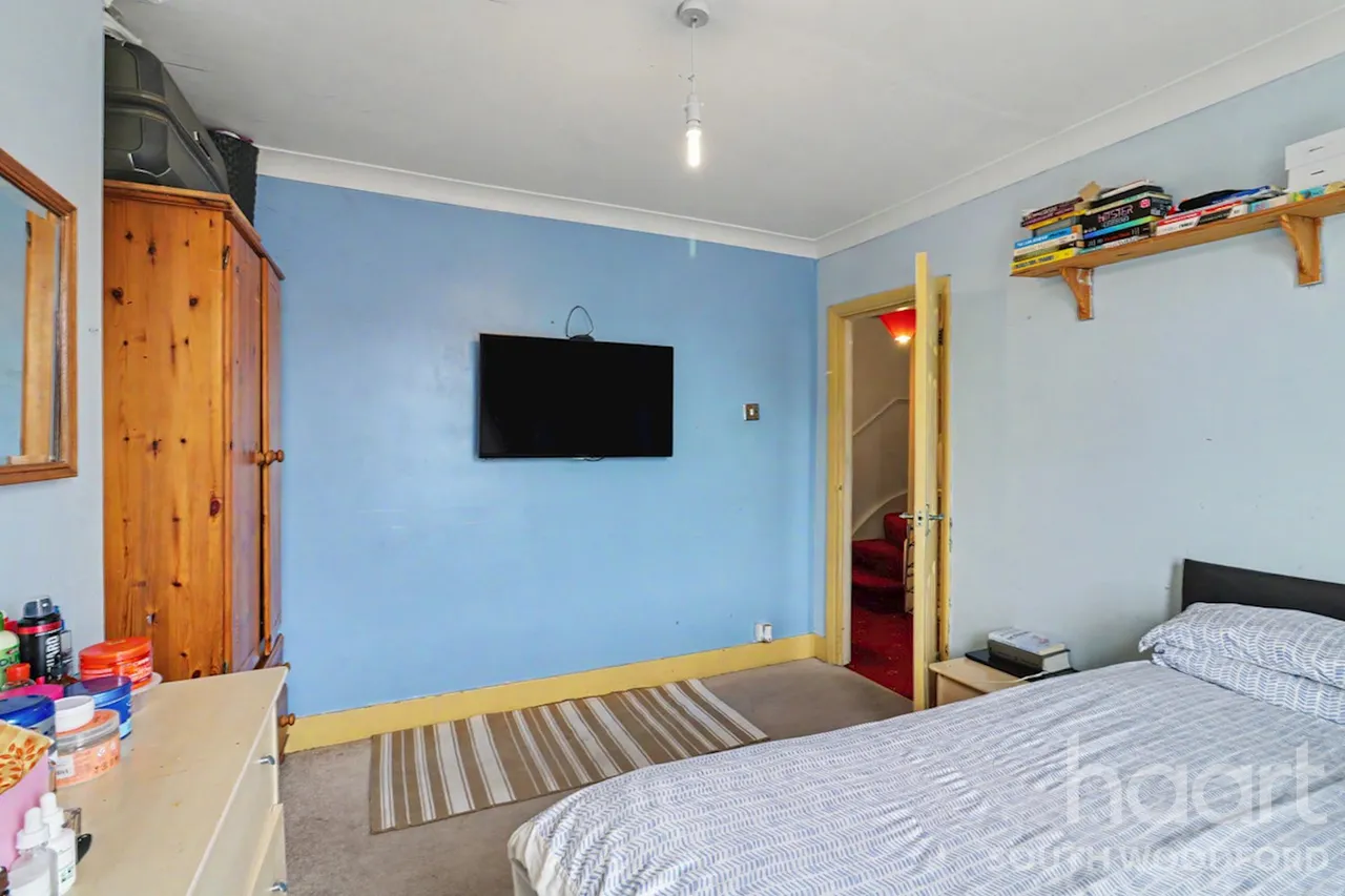 Meadway, Woodford Green, IG8, photo 11