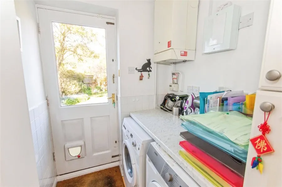 House Under Offer with 4 bedrooms in Leigh Drive, Elsenham, CM22, photo 17