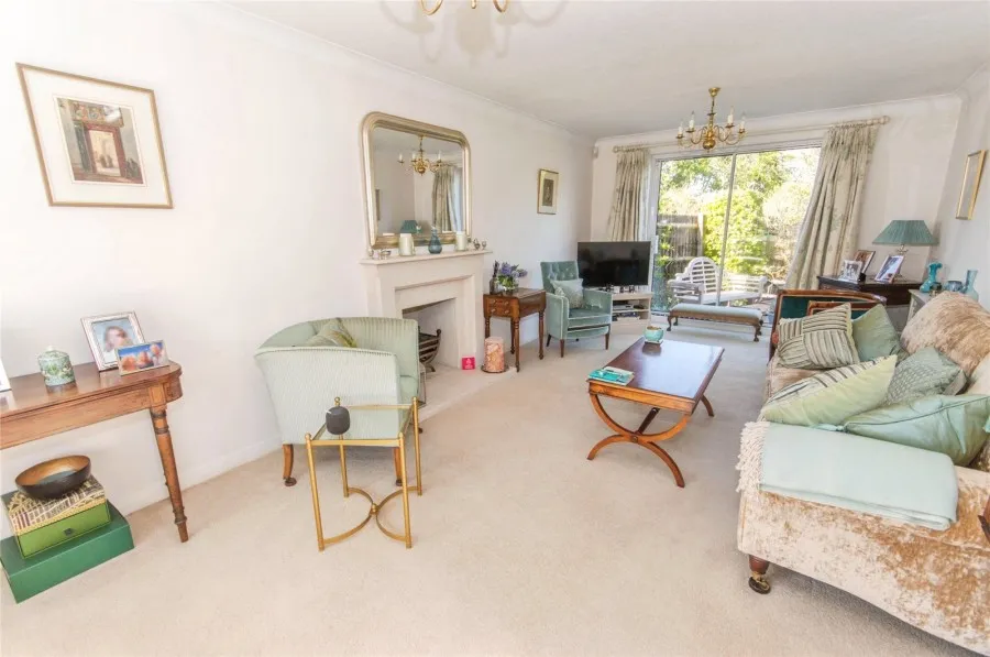 House Under Offer with 4 bedrooms in Leigh Drive, Elsenham, CM22, photo 18