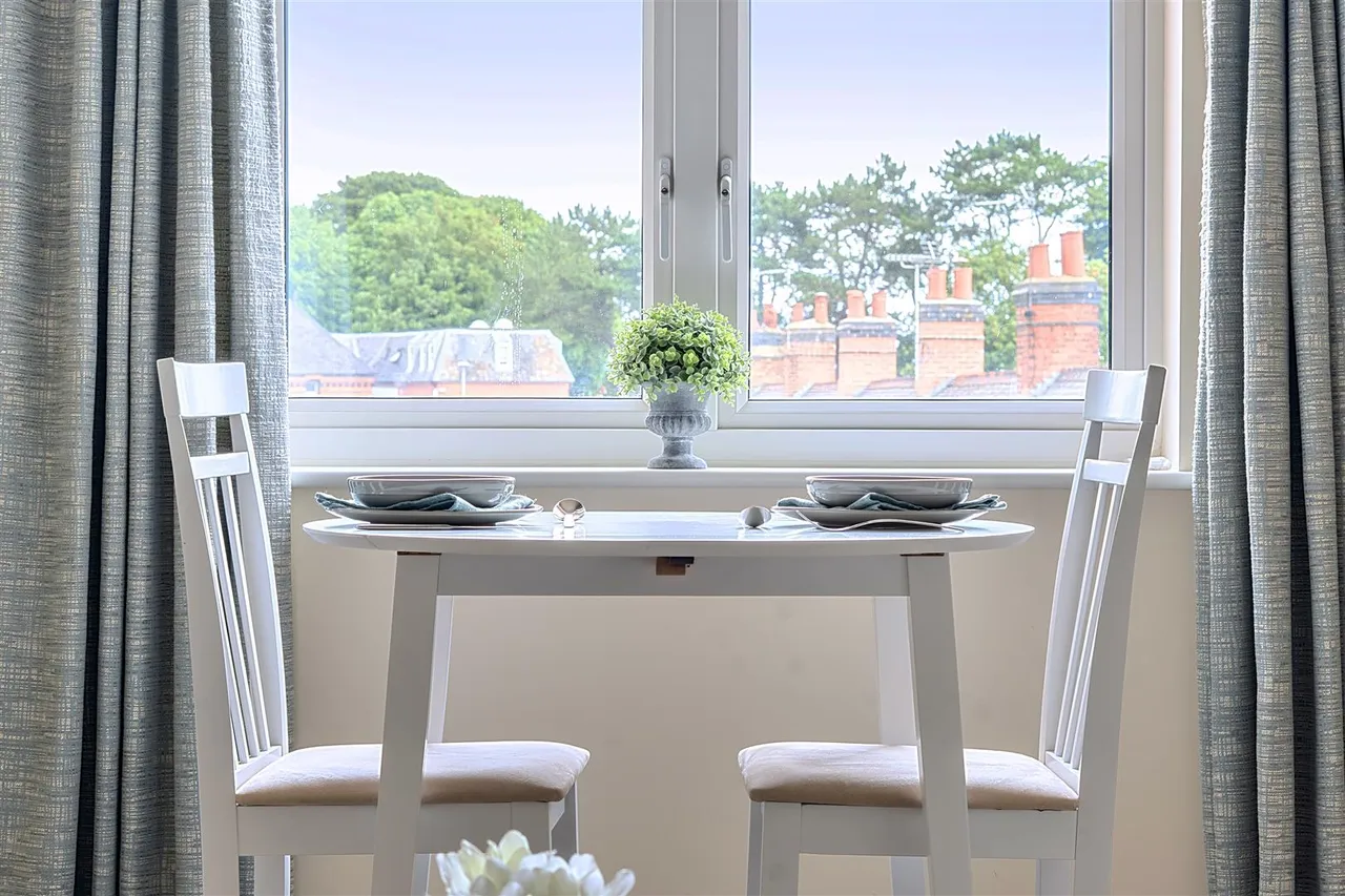 Clarence Street, Market Harborough, LE16, photo 12