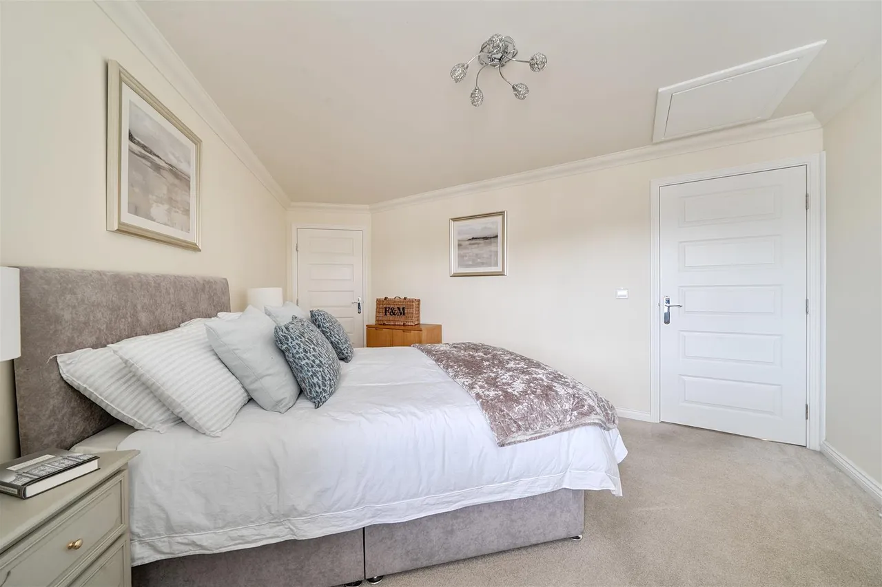 Clarence Street, Market Harborough, LE16, photo 13