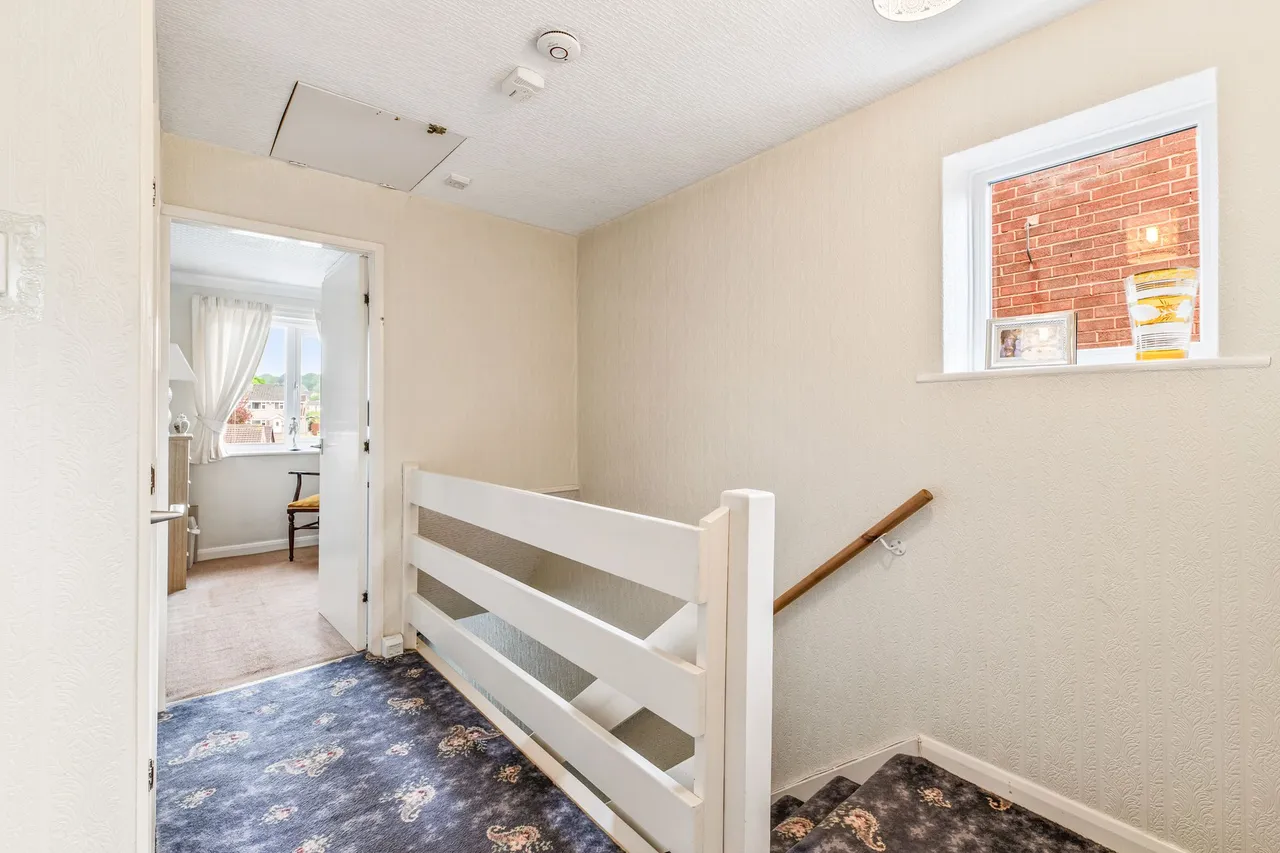 Blue Hatch, Frodsham, photo 12