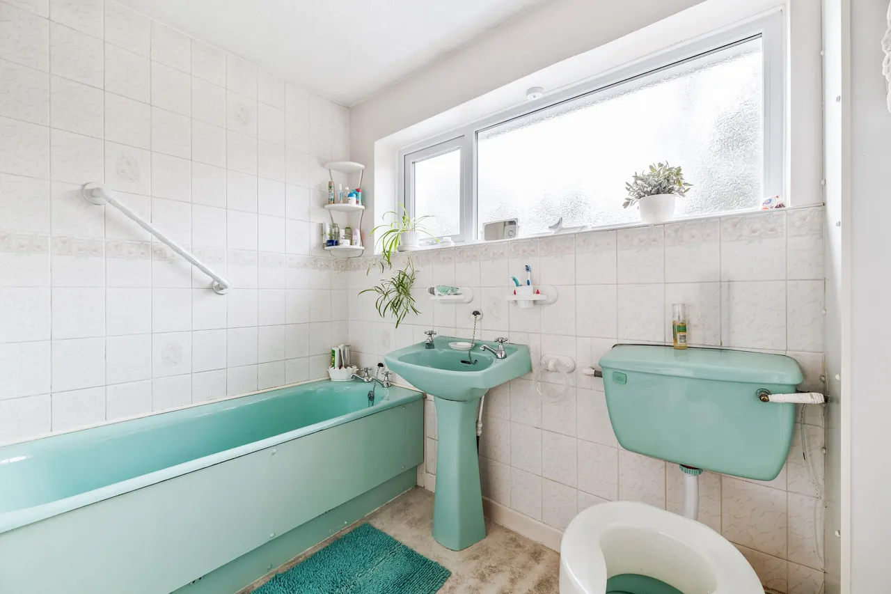 Blue Hatch, Frodsham, photo 11