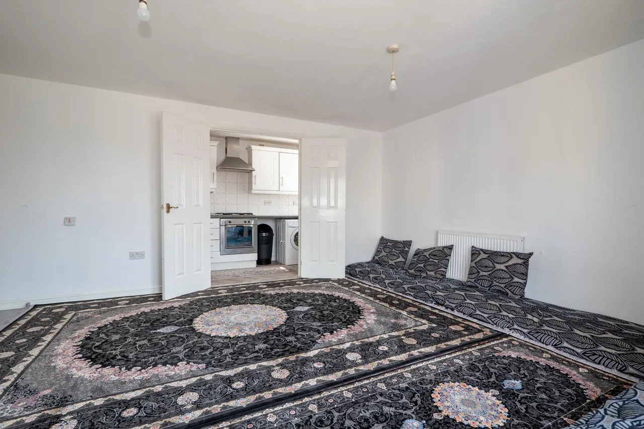 Martingale Court, Manchester, Cheetham Hill, M8, photo 2