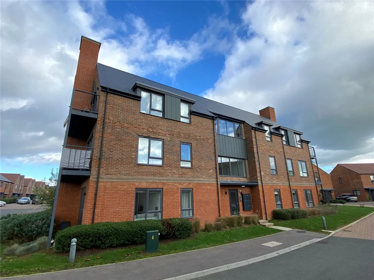 1 bed flat for sale, Rosa Close, Godalming, GU7