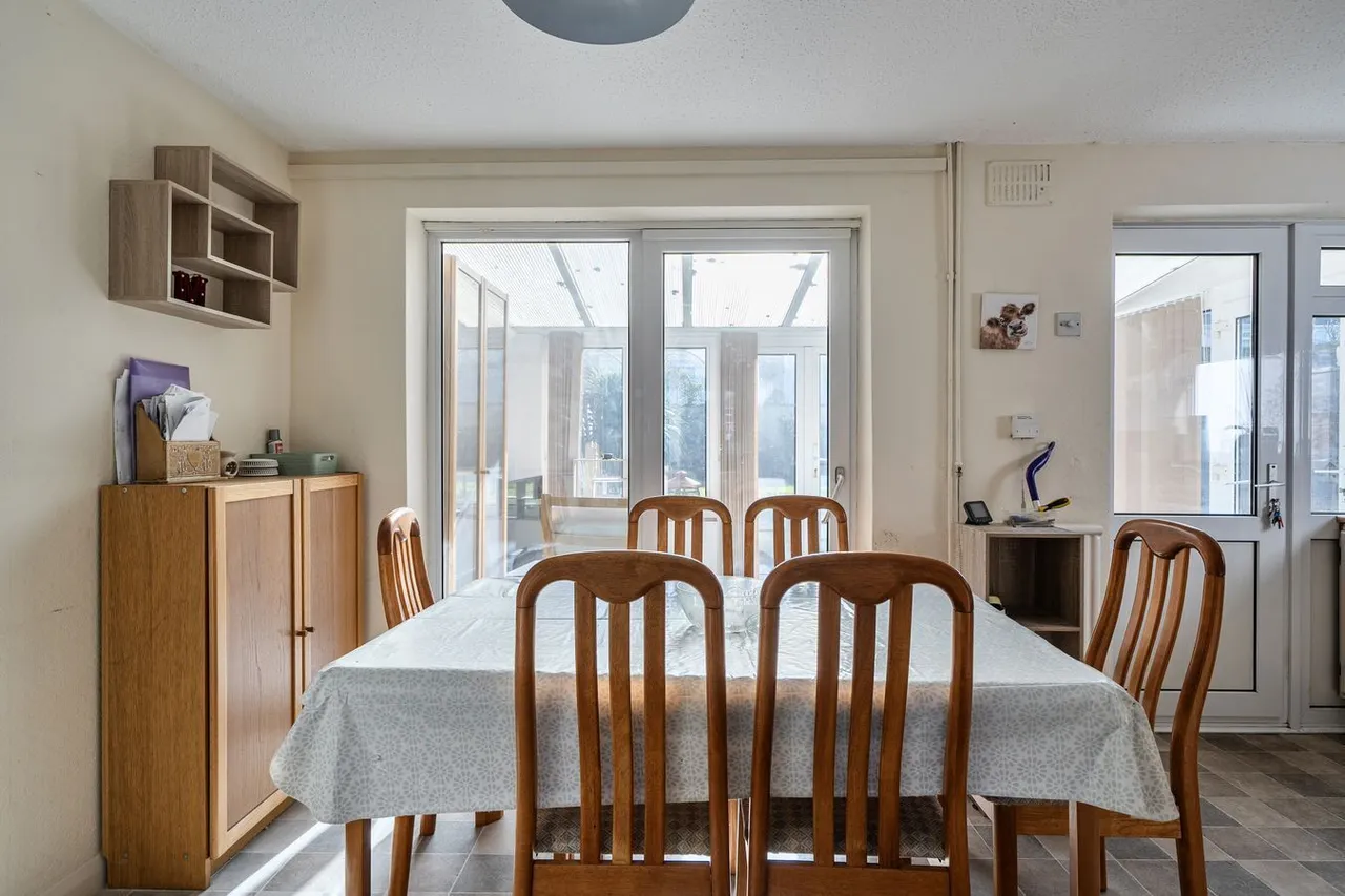 Somerleaze Close, Wells, BA5, photo 8