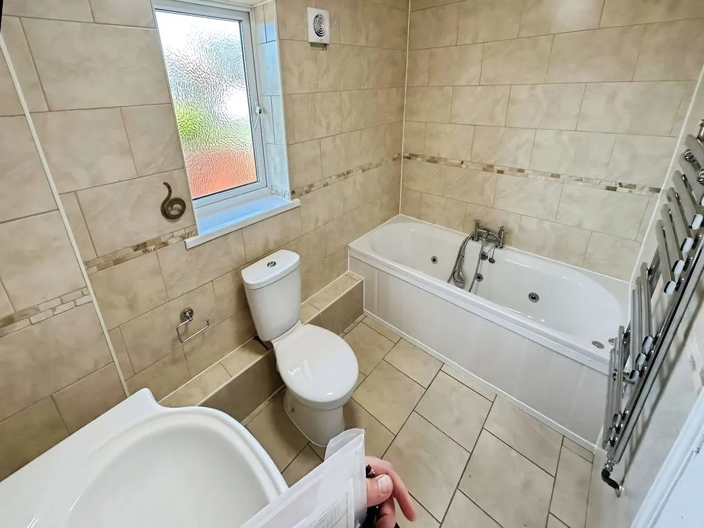 Newcastle Upon Tyne NE5 2NZ, NE5, photo 17