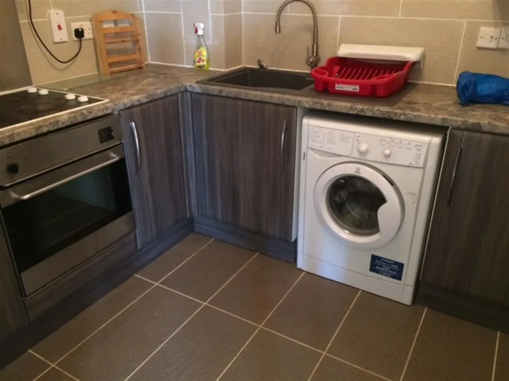 Ludlow Road, Paulsgrove, PO6, photo 3
