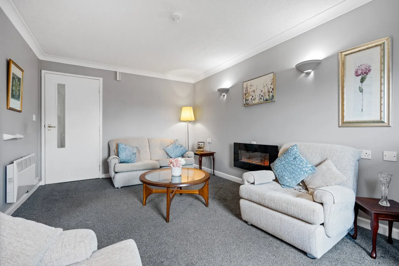 Fenwick Road, Giffnock, G46, photo 4