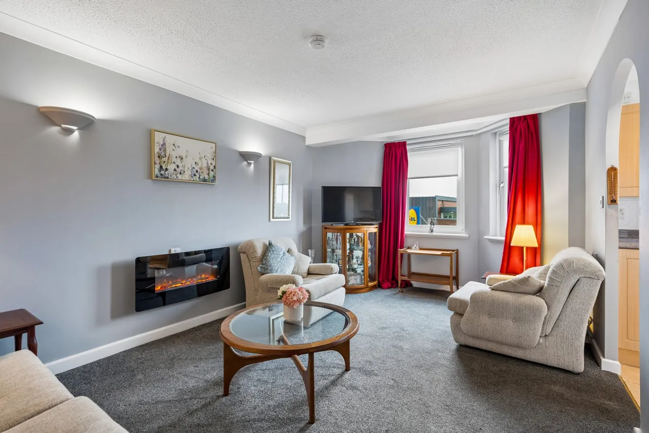 Fenwick Road, Giffnock, G46, photo 2