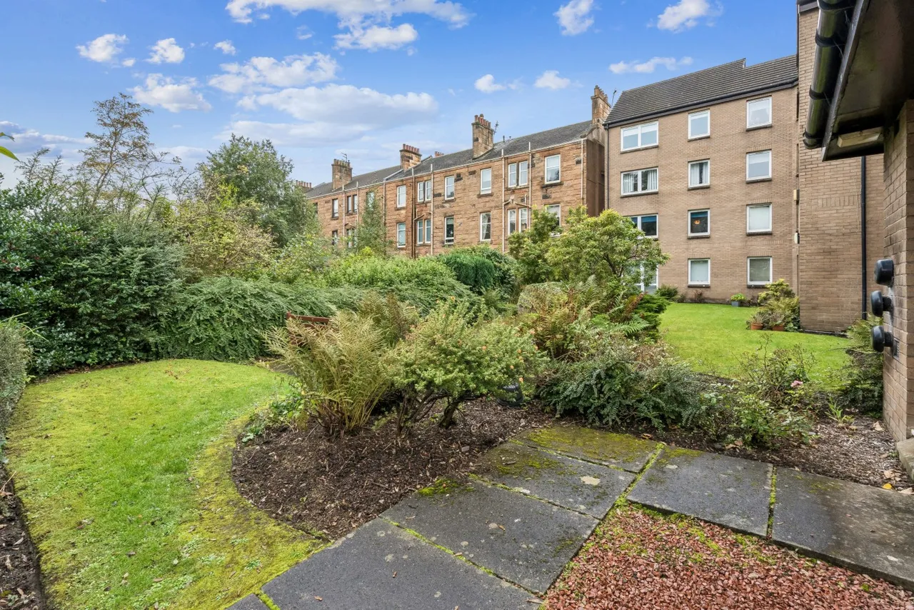 Fenwick Road, Giffnock, G46, photo 18