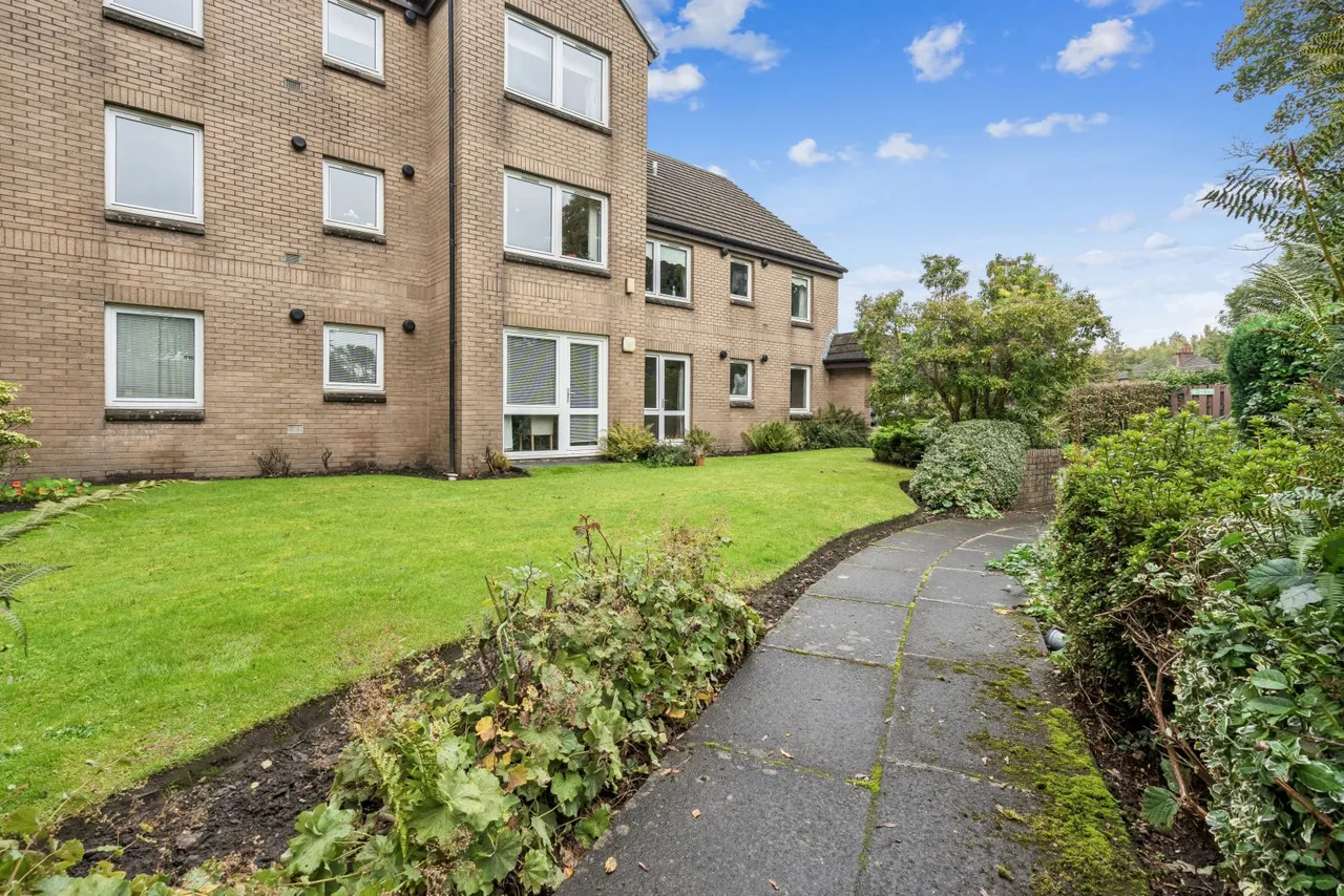 Fenwick Road, Giffnock, G46, photo 17