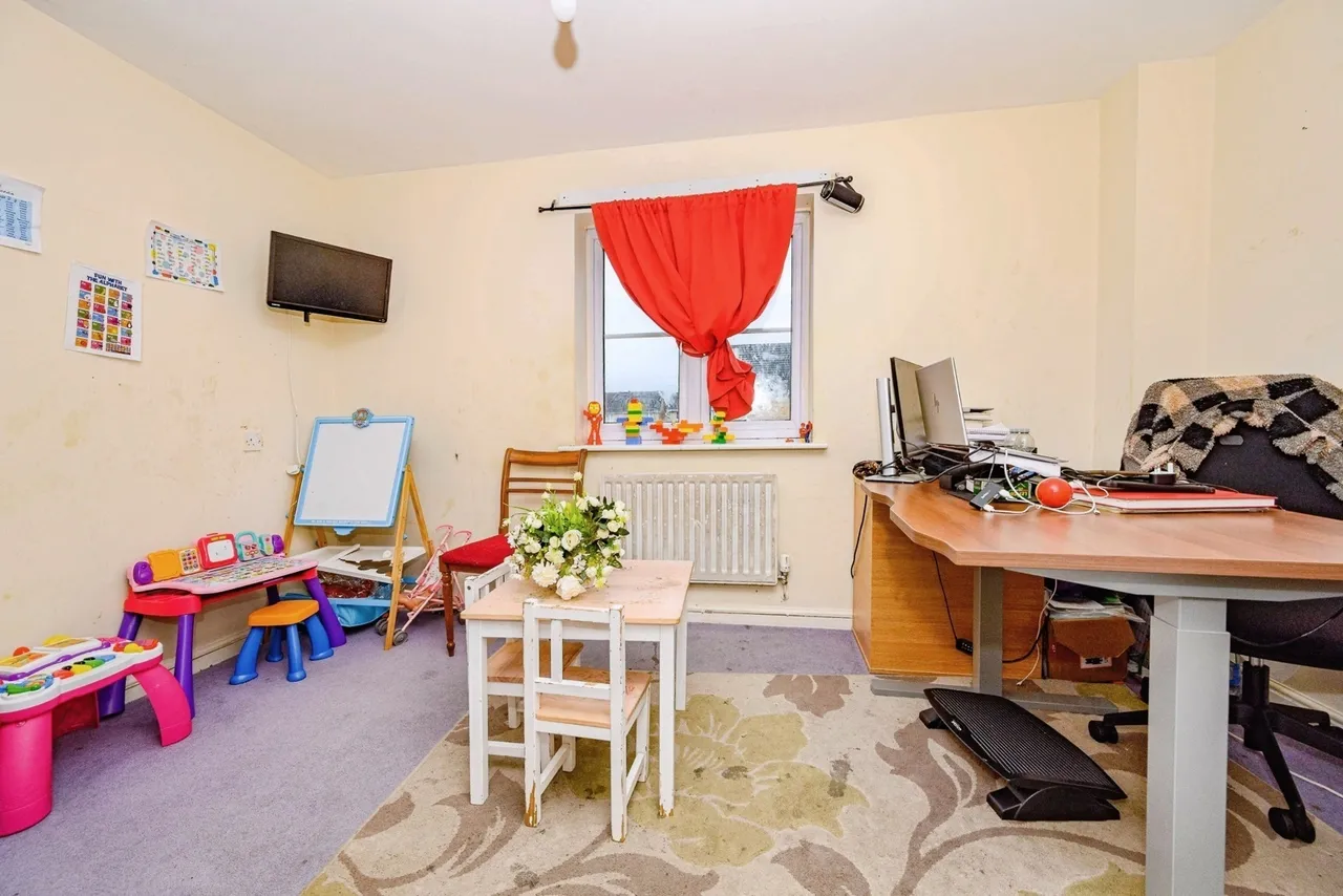 Morgan Close, LUTON, Bedfordshire, LU4, photo 9