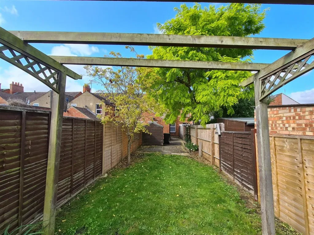 Robinson Road, Rushden, photo 12