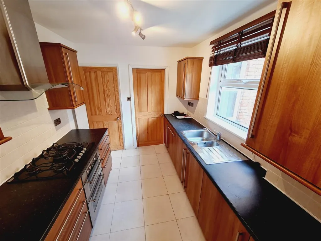 Robinson Road, Rushden, photo 5