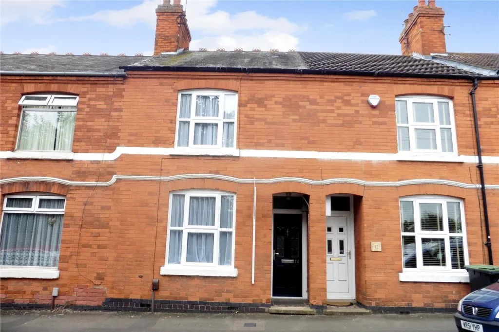 2 bed house for sale, Robinson Road, Rushden